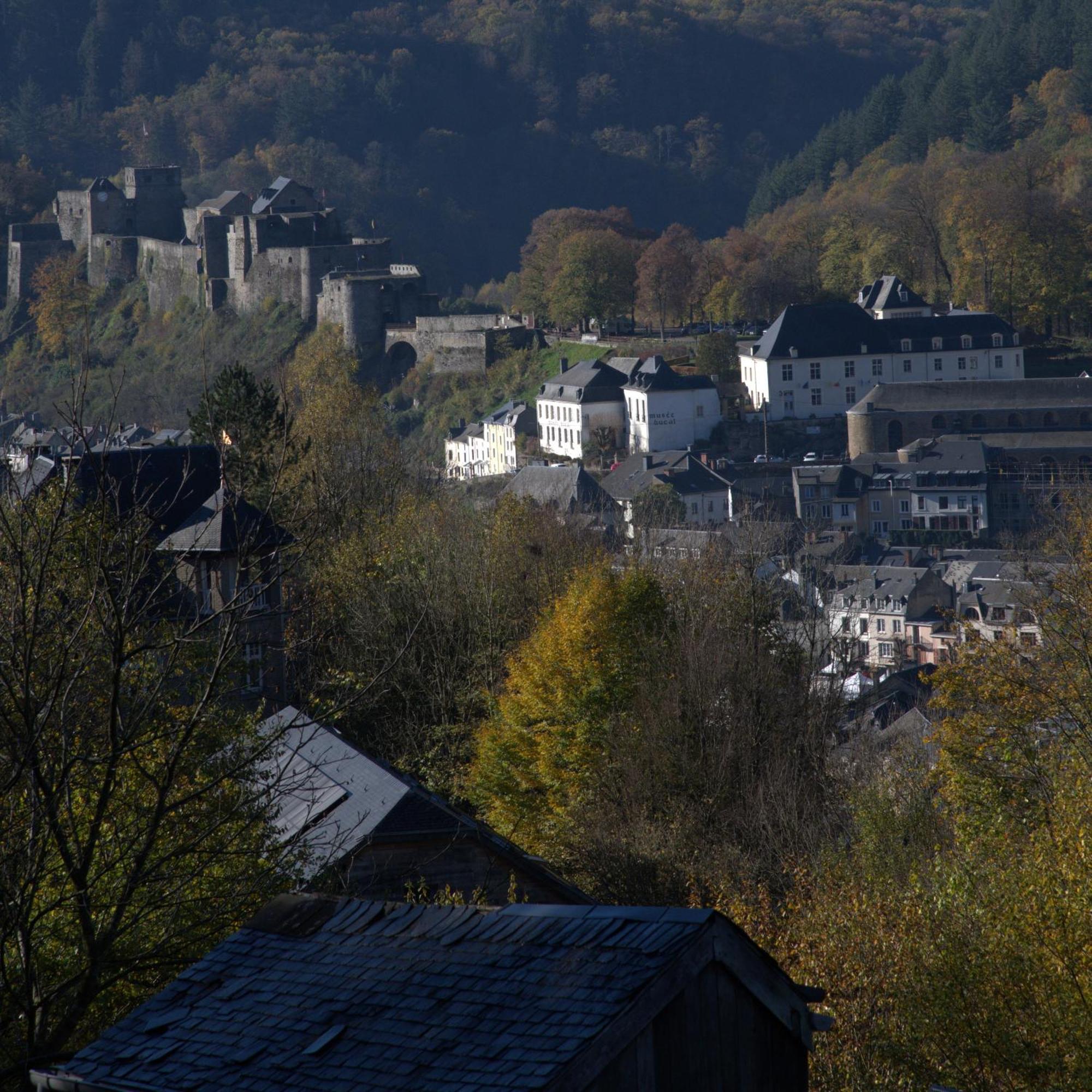 Willa Au Charme Du 13 Faubourg De France A Bouillon Zewnętrze zdjęcie